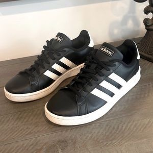 Black Adidas - 9.5